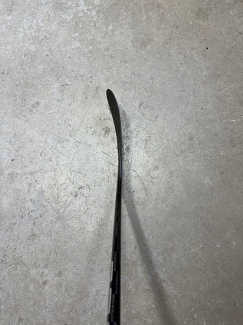 Right Hand 77 Flex P28 Bauer Hyperlite2 (New) Pro Stock