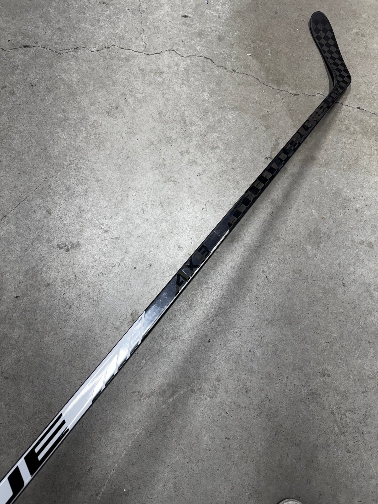 Left Hand 65 Flex Custom P28 True AX9 (New) Pro Stock NHL