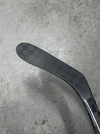 Left Hand 77 Flex P28 Bauer Vapor Flylite (Used) Pro Stock