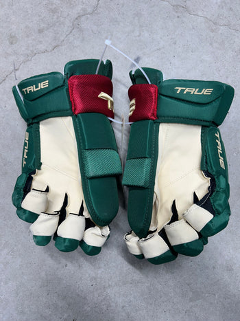 15” True Catalyst 9X Pro Stock Hockey Gloves Minnesota Wild ￼ (New)