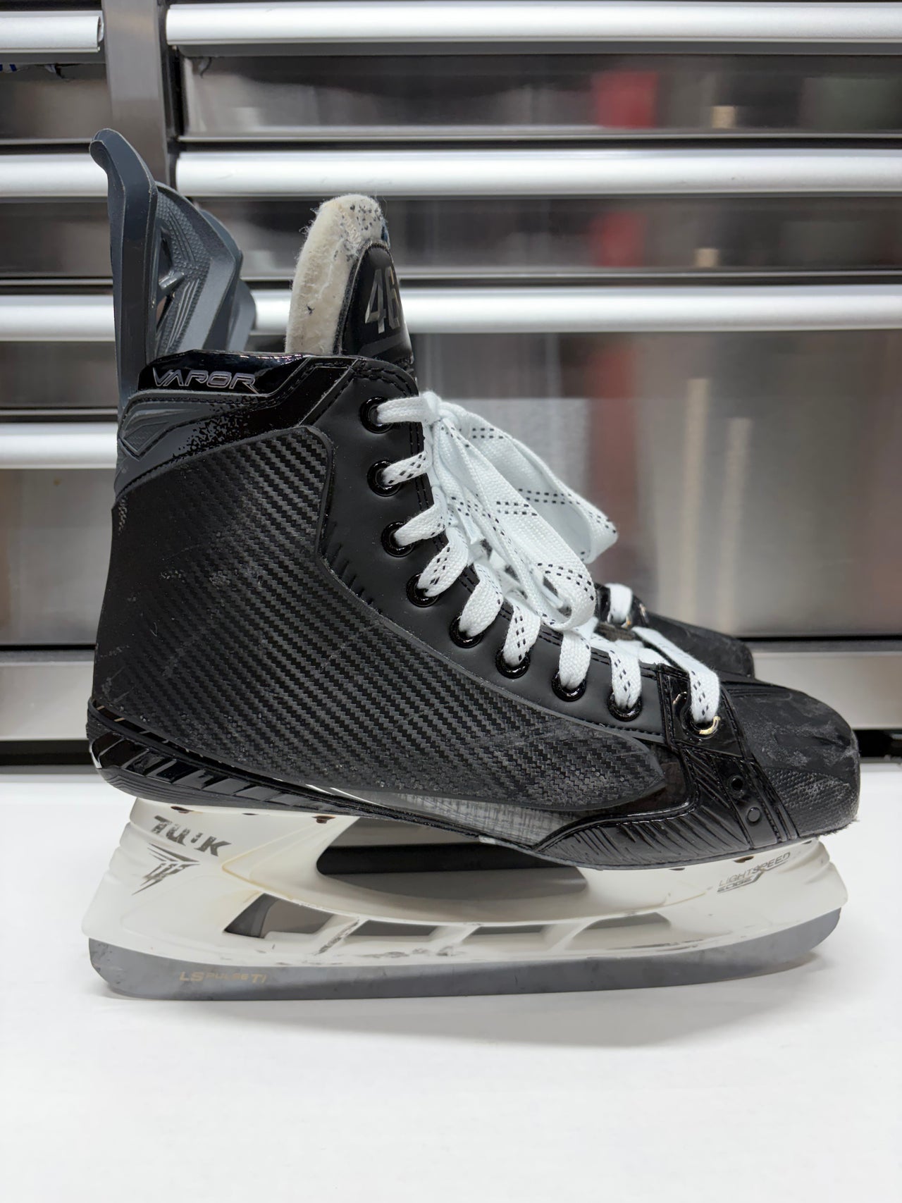 Bauer Vapor Flylite Skate Size 10.5 FIT 2 NHL IIYA LYUBUSHKIN (Game Used) Pro Stock