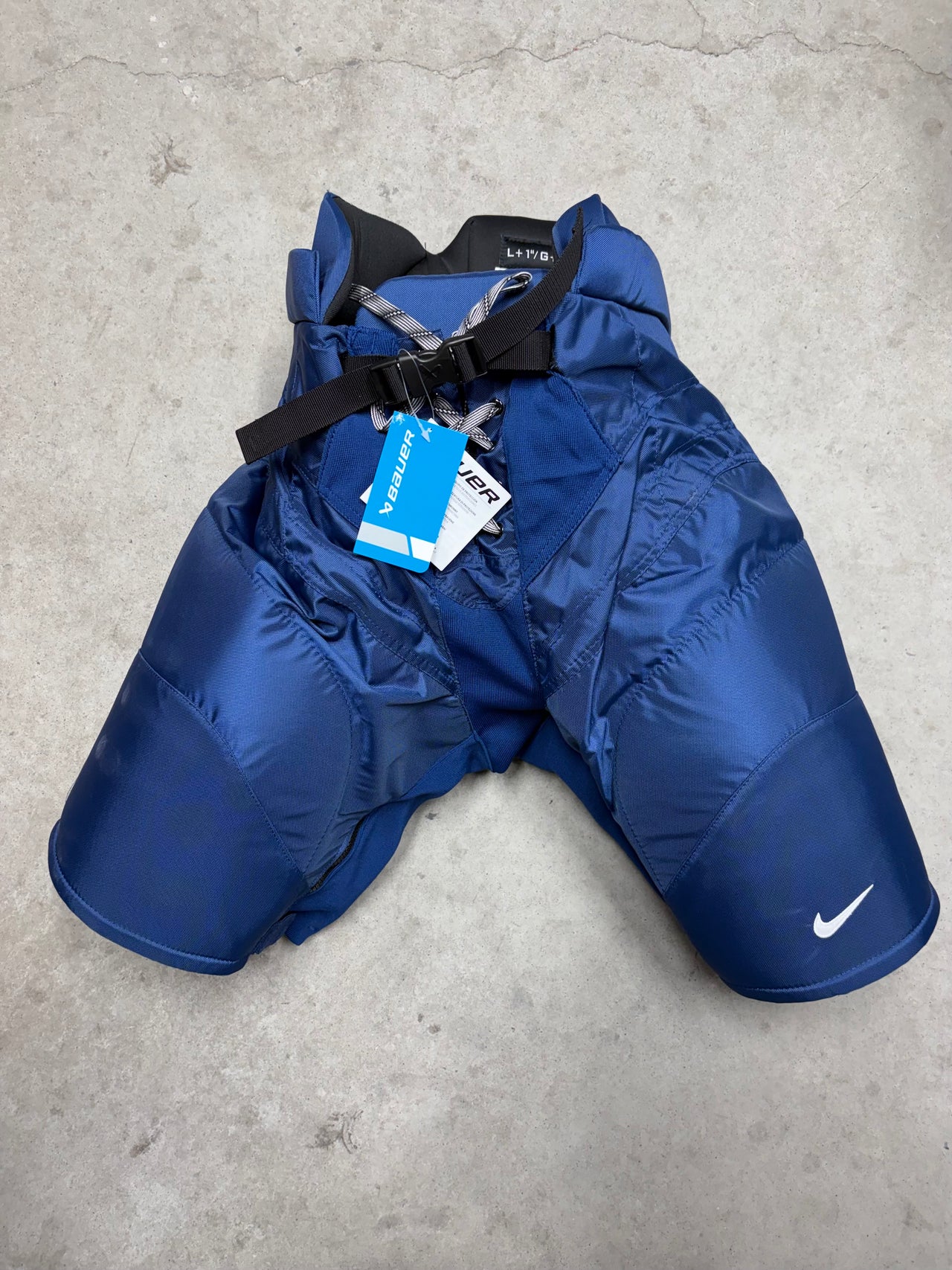 Large +1”/G +1” Bauer Pro Nike Hockey Pants (New)