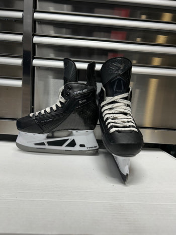 True SVH Custom Pro Skate Size 4 (New) PWHL Pro Stock