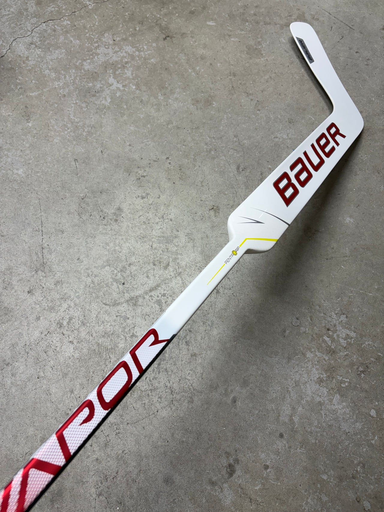 Left Hand 26” Bauer Hyperlite Goalie Stick (New)
