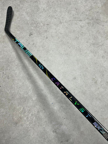 Right Hand 90 Flex P28 True Catalyst 9X3 (New) Pro Stock NHL