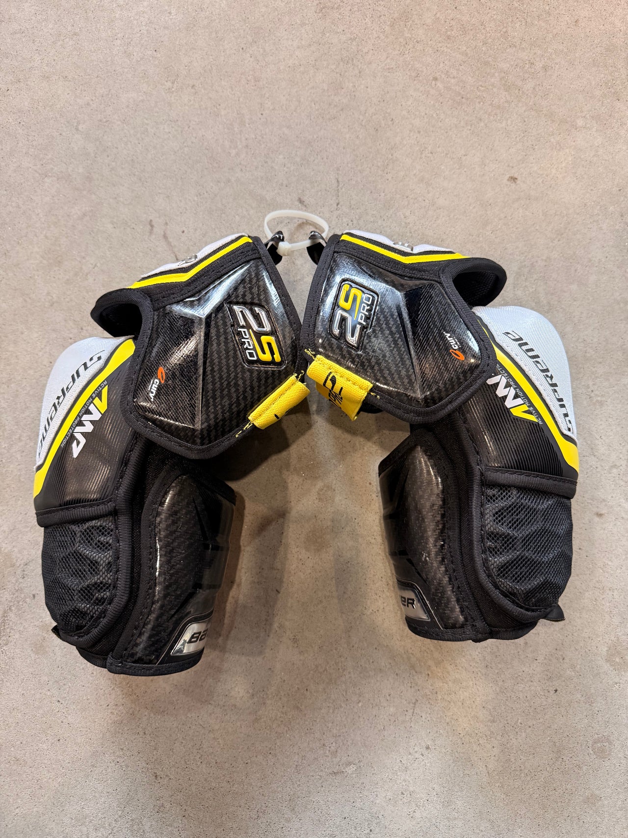 Bauer Supreme 2S Pro Senior Medium Elbow Pads Pro Stock New