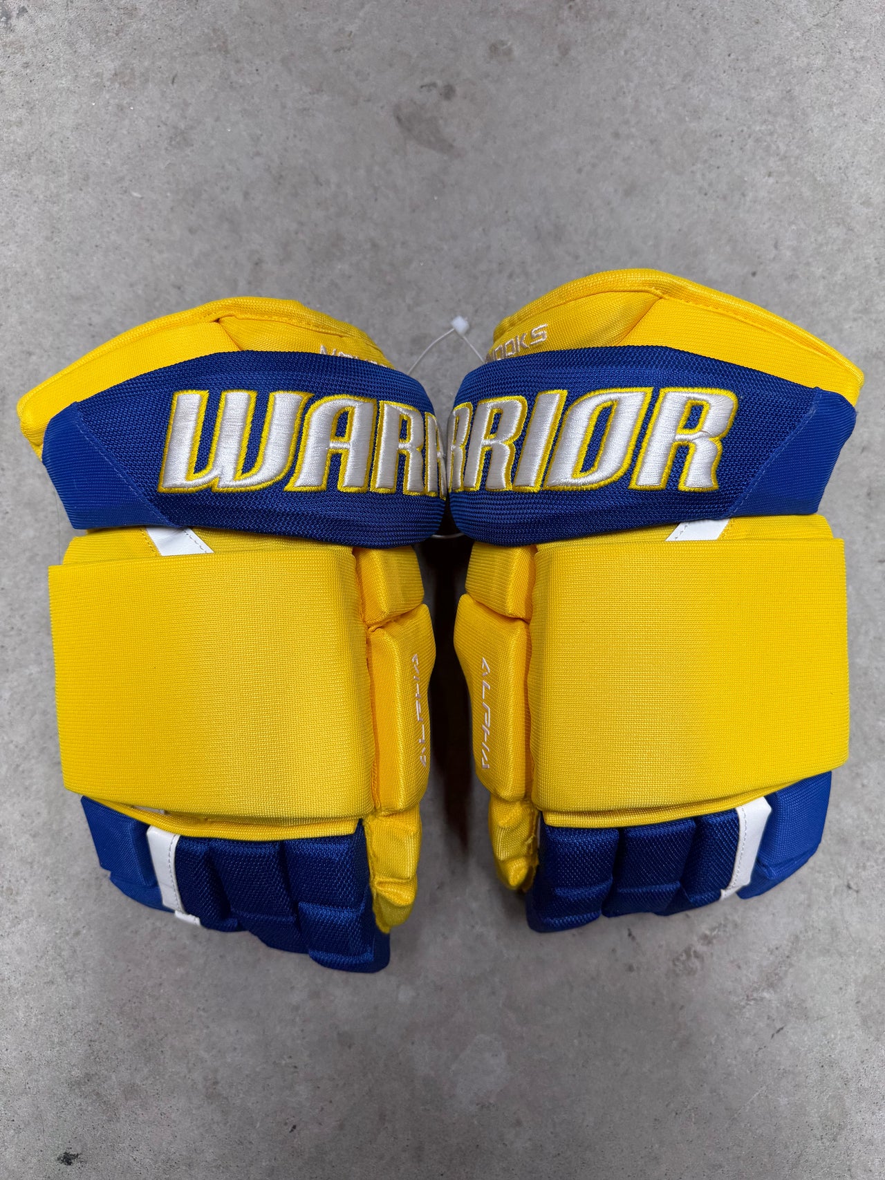 13” Warrior Alpha Pro Custom University Alaska Fairbanks Hockey Gloves New