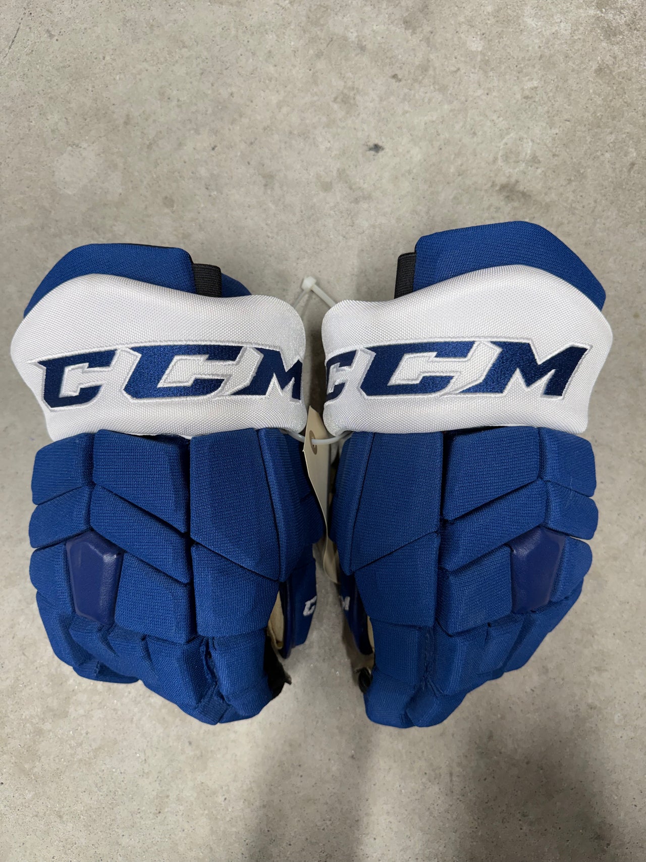 13” CCM HGTKXP Custom Pro Toronto Maple Leafs Hockey Gloves New