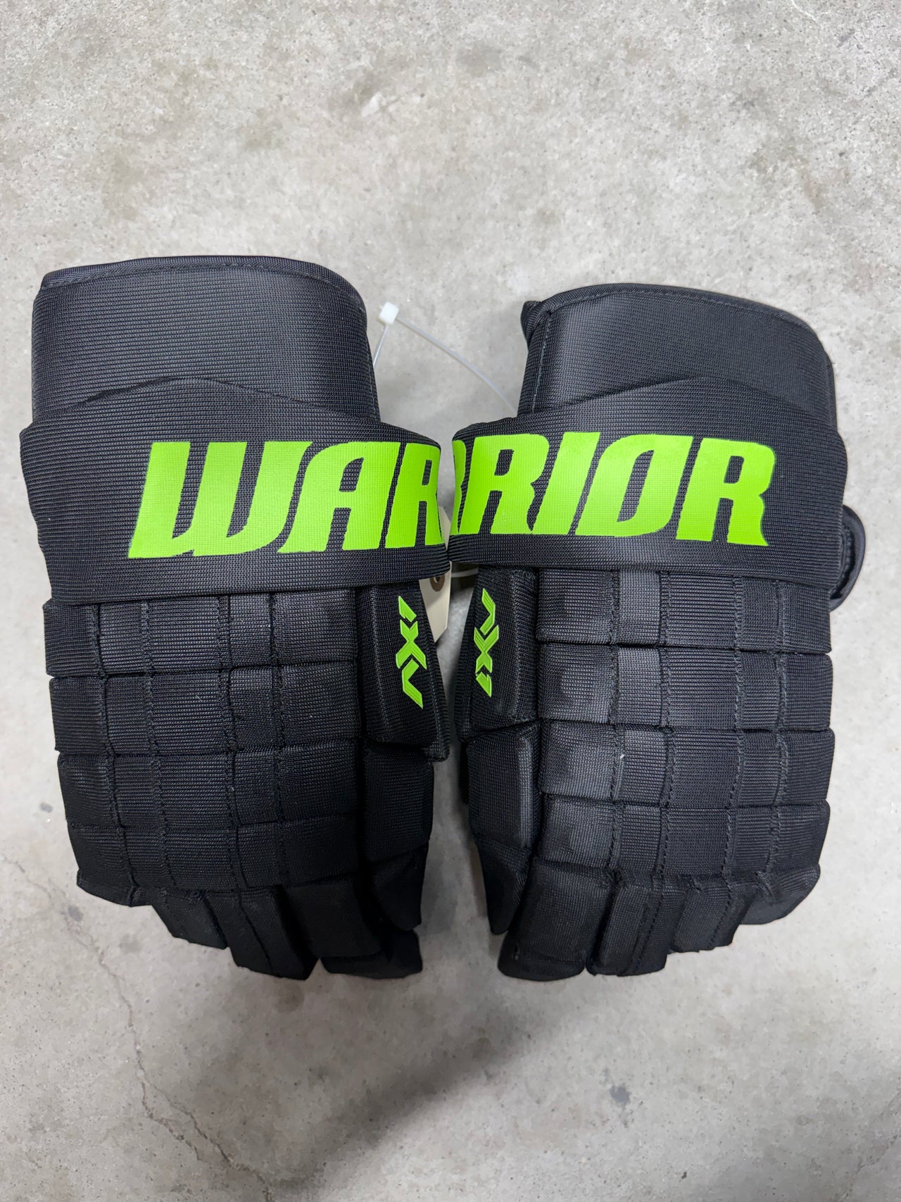 14” Warrior AX1 Custom Dallas Stars Hockey Gloves New