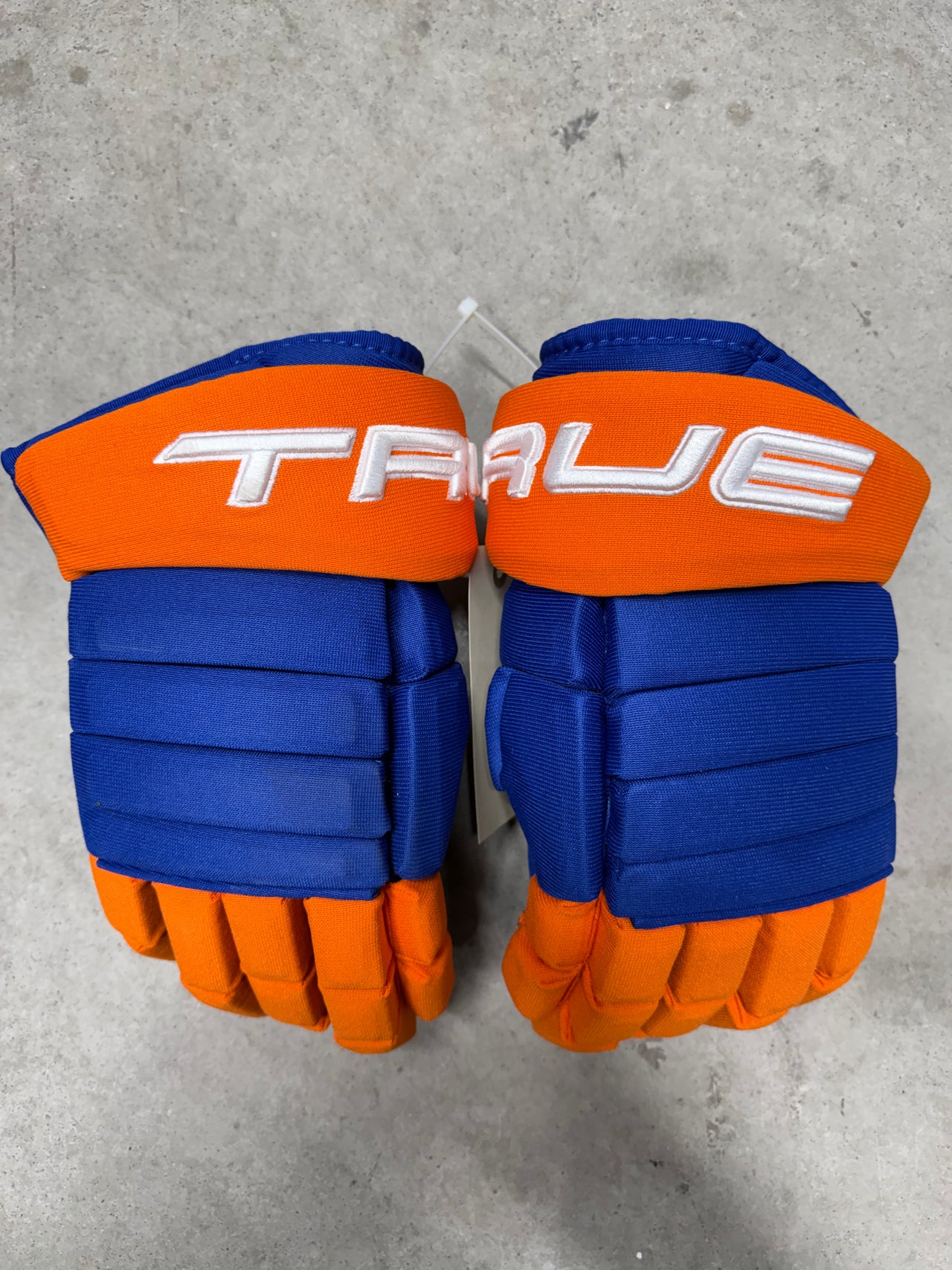 14” True 4 Roll Pro Edmonton Oilers Pro Stock Hockey Gloves (New)