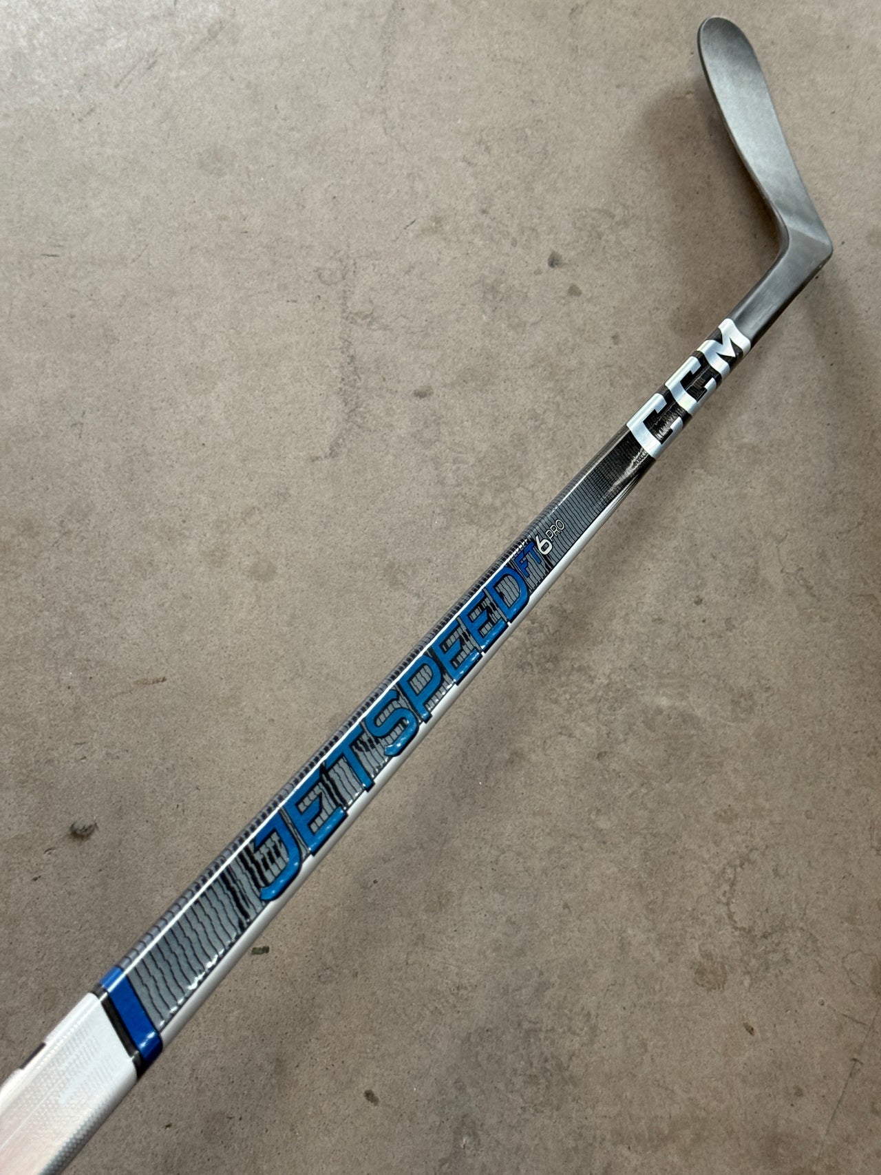 Left Hand 100 Flex P28M CCM Jetspeed FT6 Pro New