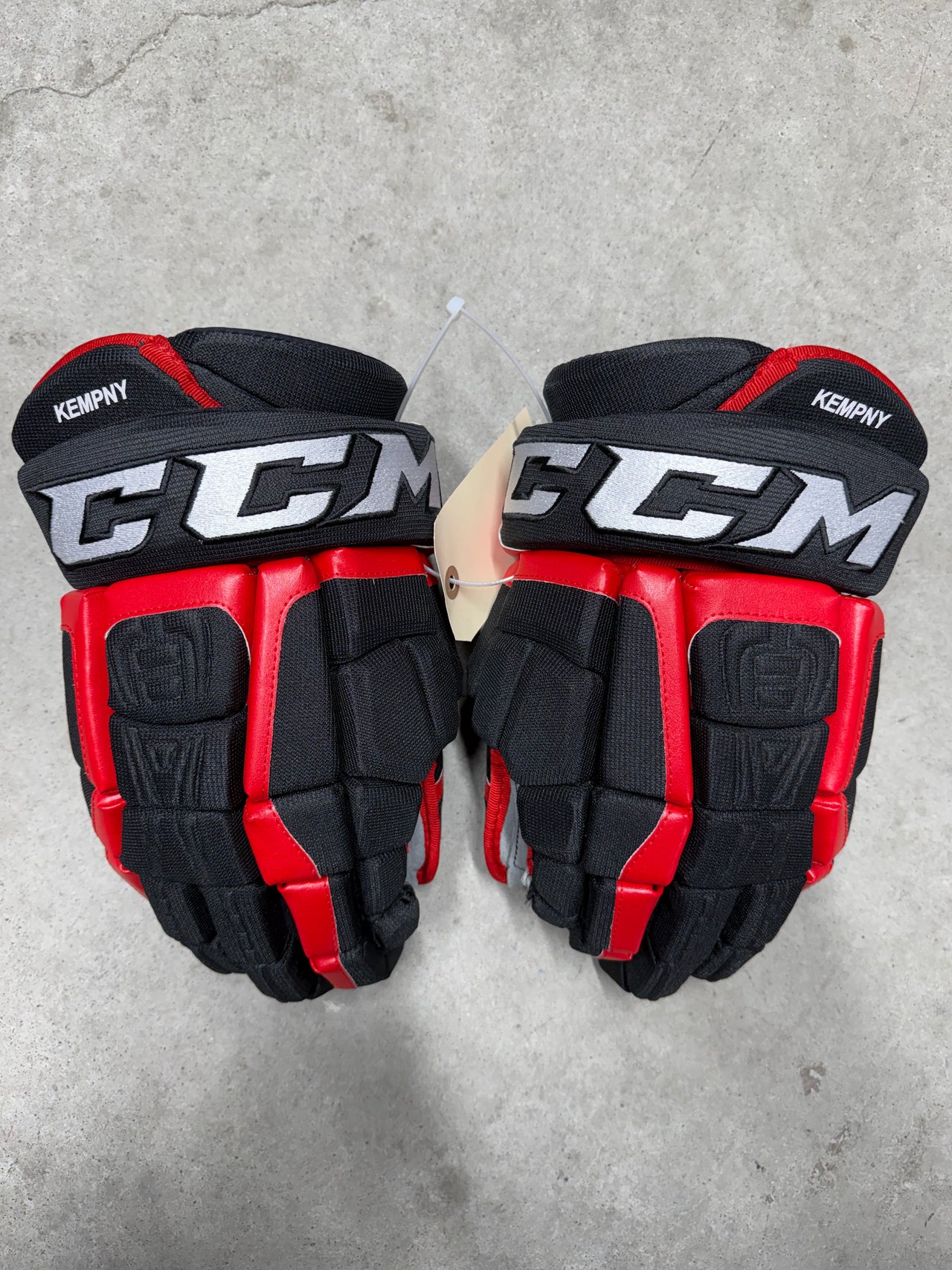 14” CCM HG 97 Chicago Blackhawks Hockey Gloves New