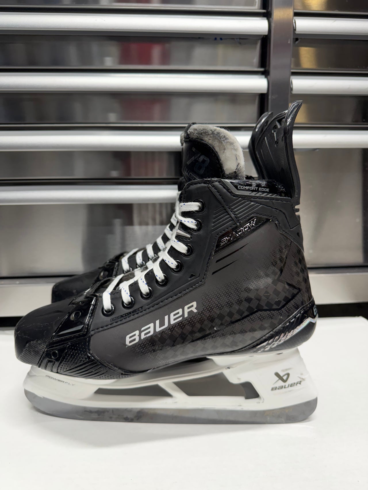 Bauer Supreme Shadow Skate Size 9.5 Fit 2 NHL Pro Stock (Used)
