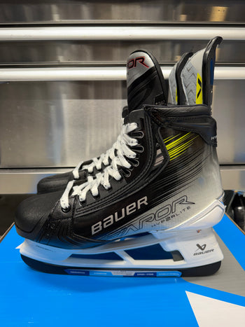 Bauer Hyperlite 2 Skate Size 10 Fit 3 NCAA Pro Stock (New)