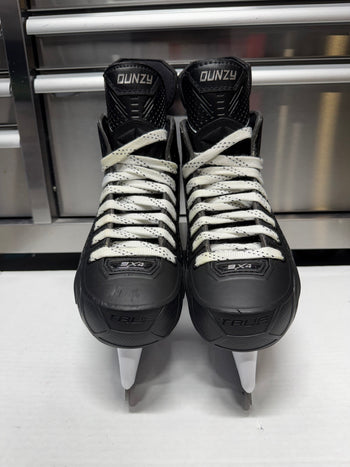 True Catalyst Pro Skate Size 7 NHL Pro Stock (New)