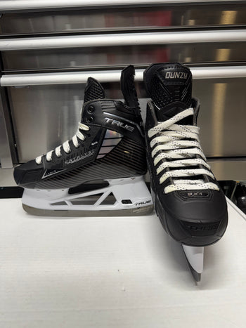 True Catalyst Pro Skate Size 7 NHL Pro Stock (New)