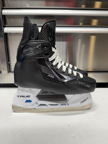 True Catalyst Pro Skate Size 6 NHL Pro Stock (New)