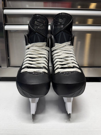 True Catalyst Pro Skate Size 8 NHL Pro Stock (New)