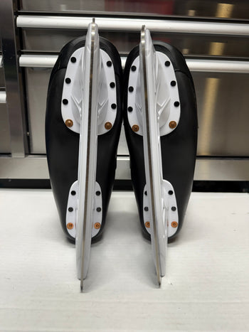 True Catalyst Pro Skate Size 8 NHL Pro Stock (New)