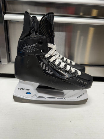 True Catalyst Pro Skate Size 4 PWHL Pro Stock (New)
