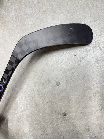 Left Hand 87 Flex P92 Bauer Vapor Flylite (Used) NHL Pro Stock
