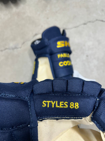 13” Sherwood Code 3 Pro Stock Hockey Gloves William Nylander Team Sweden