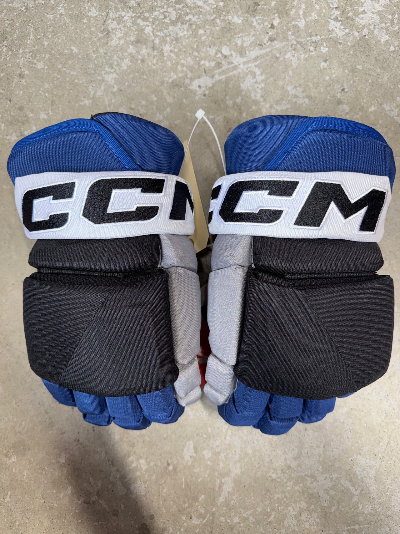 14” CCM HG43PP Tampa Bay Lightning Reverse Retro Gloves Pro Stock New
