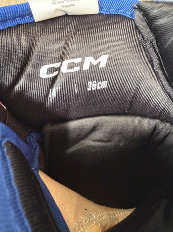 14” CCM HG43PP Tampa Bay Lightning Reverse Retro Gloves Pro Stock New