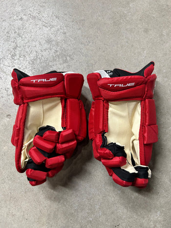 14” True Catalyst 9X Pro Stock Hockey Gloves Detroit Red Wings (New)