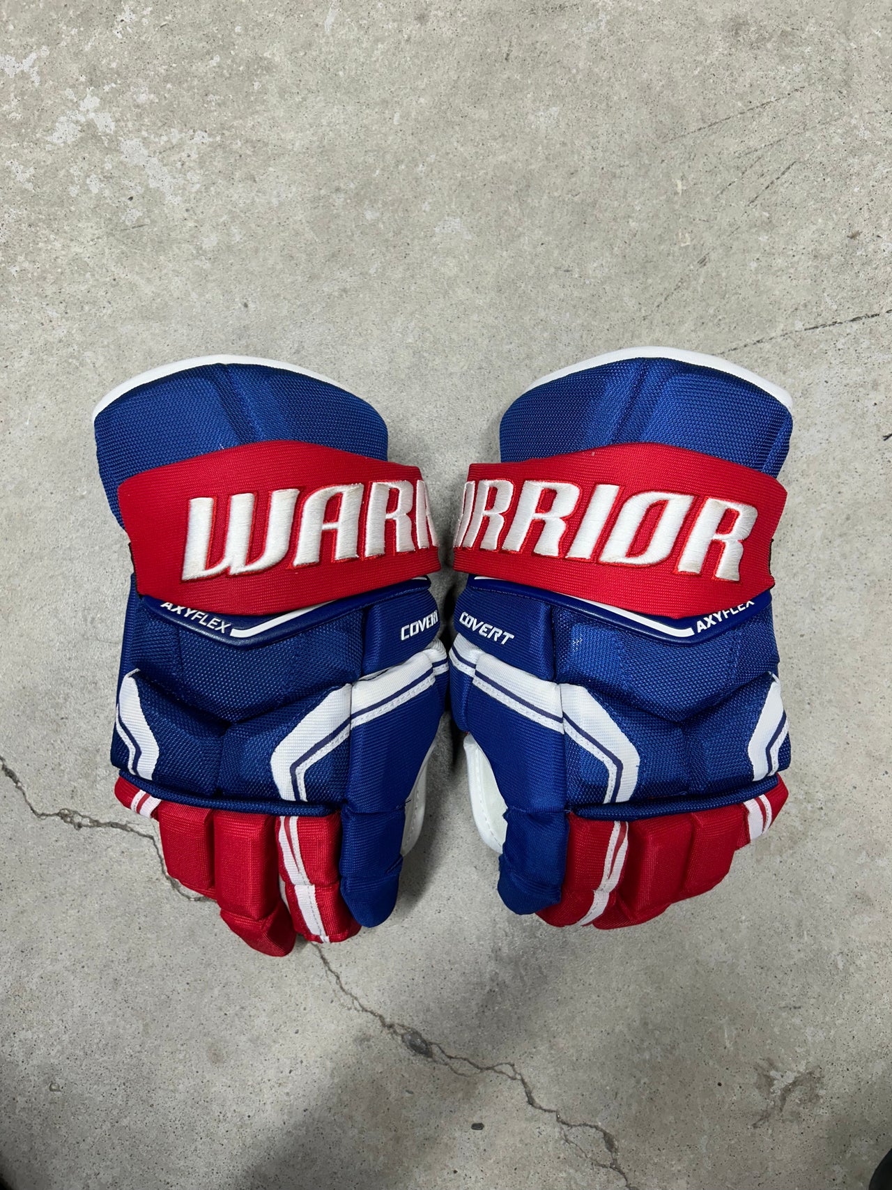 15” Warrior Covert Pro QRE Hockey Gloves (New) Montreal Canadiens NHL Pro Stock