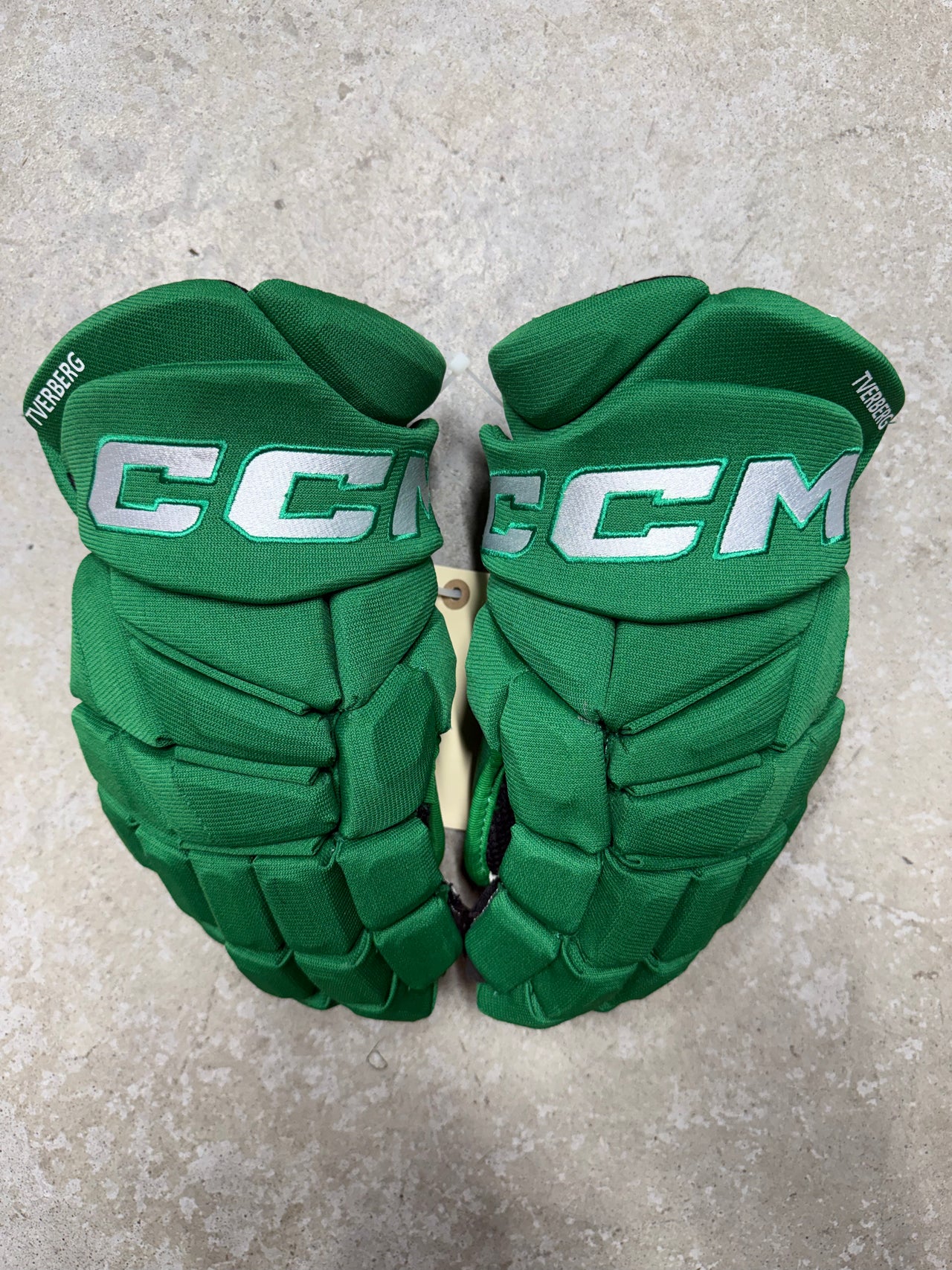 14” CCM Jetspeed FT8 Pro Gloves Toronto St Pats Pro Stock (Used)